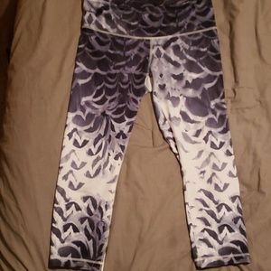 Lululemon Wunder Under Crops